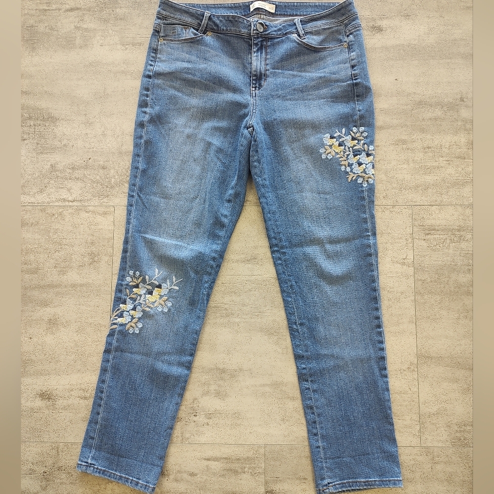 J. Jill Women's Embroidered Weekender Straight Leg Medium Wash Denim Jeans 12 - Picture 2 of 14